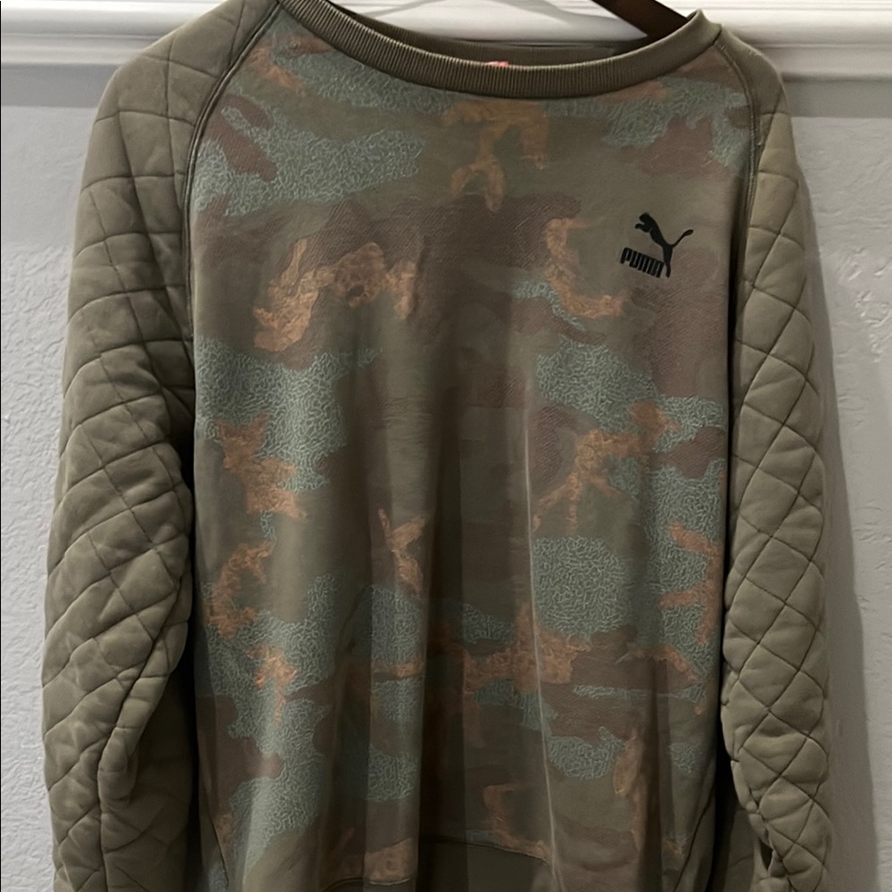 Puma Green and Tan Crewneck Sweater with Quilted Sleeves gently warn